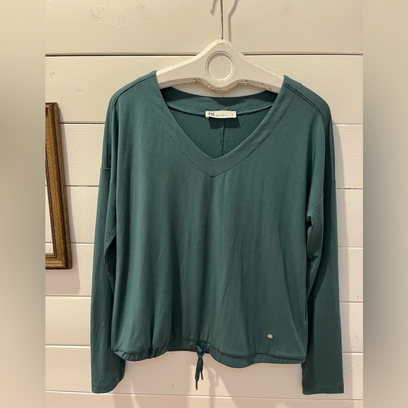 📍 FIG – Teal V-Neck Drawstring Hem Top (Size L) - Picture 1 of 7